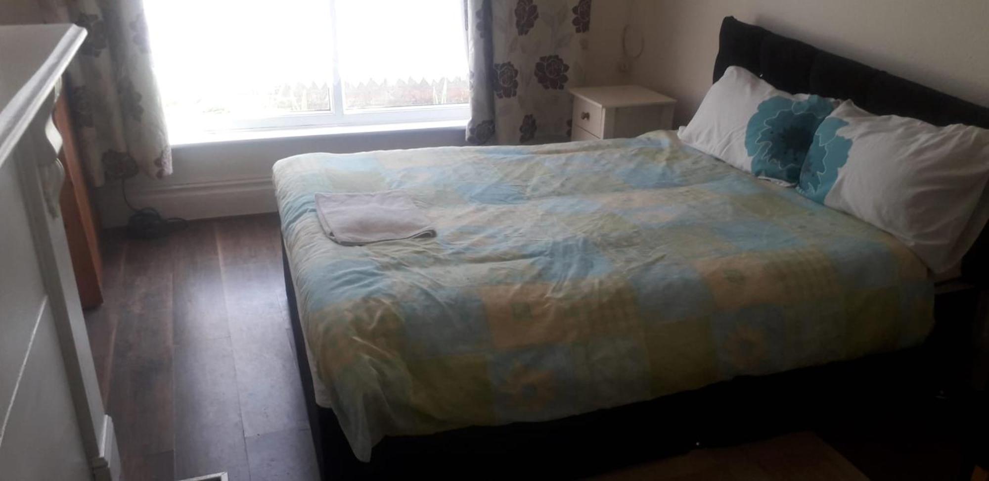 סלפורד Bright Home Guest House מראה חיצוני תמונה