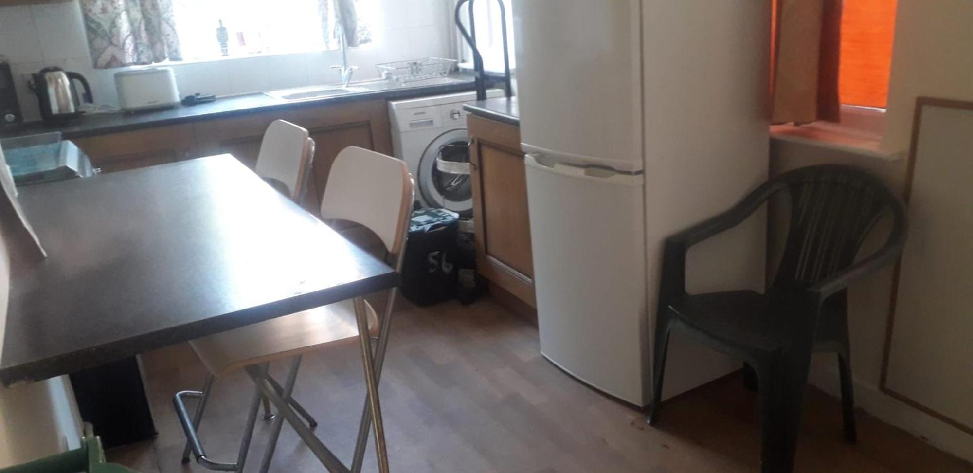 סלפורד Bright Home Guest House מראה חיצוני תמונה
